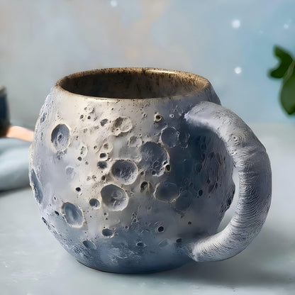 🌕 Magiczny Kubek Księżycowy™ — Twoja Codzienna Podróż przez Kosmos